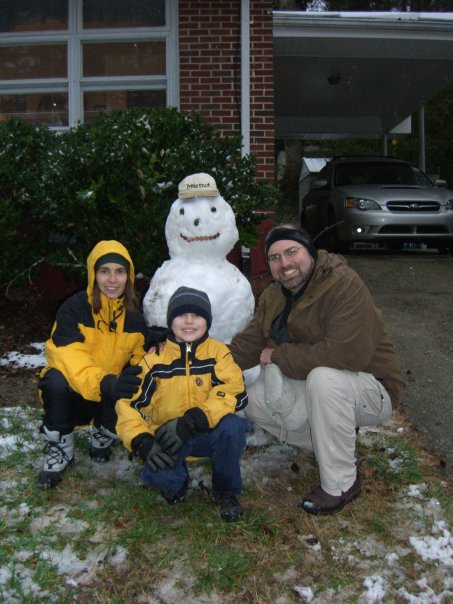 Family snowman picture.